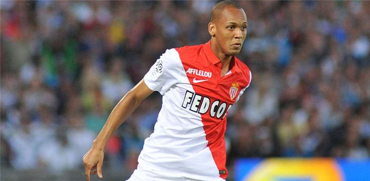 لاعب الوسط البرازيلي فابينيو