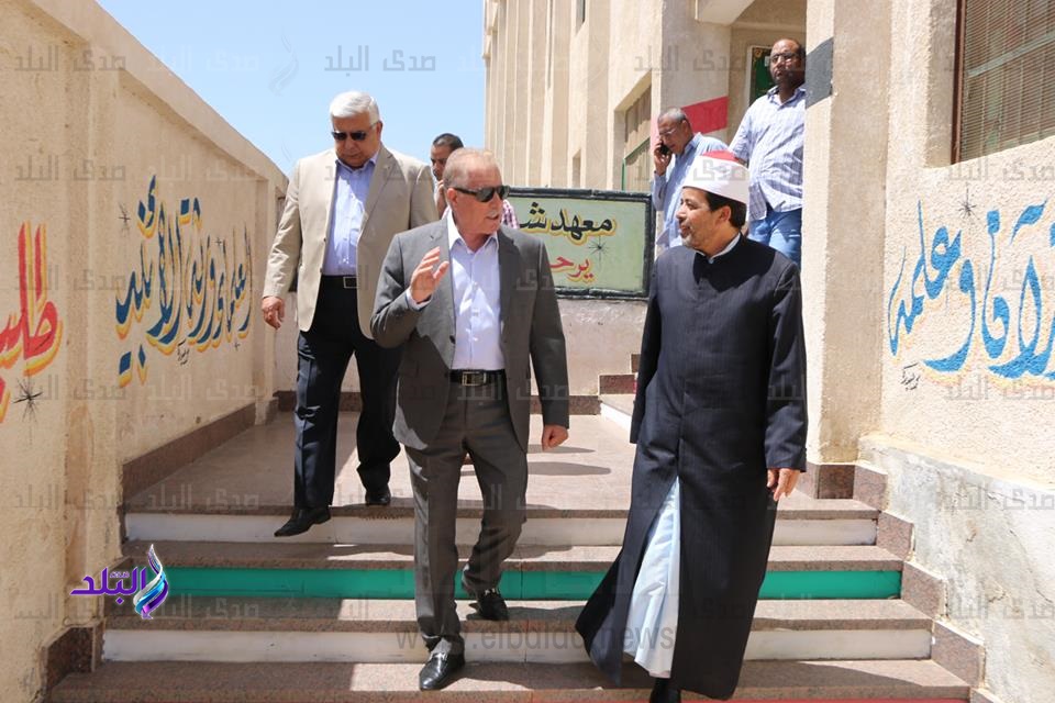 "فوده" يتفقد لجنة الثانوية العامة الأزهرية بشرم الشيخ 