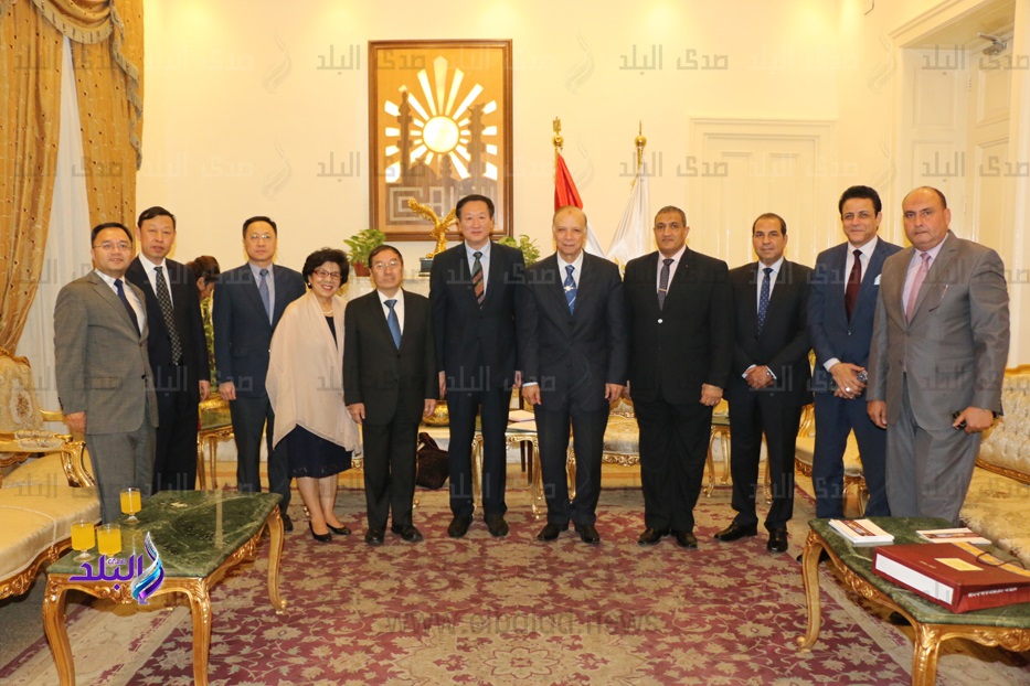 محافظ القاهرة يستقبل وفد مدينة شنيانج الصينية 