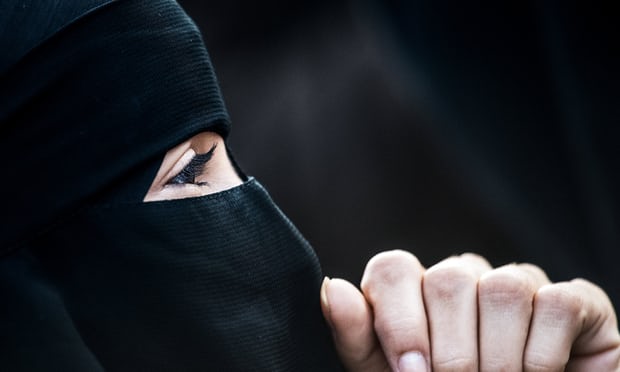 حظر النقاب في الدنمارك