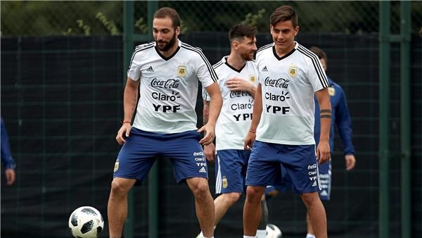 الأرجنتيني باولو ديبالا