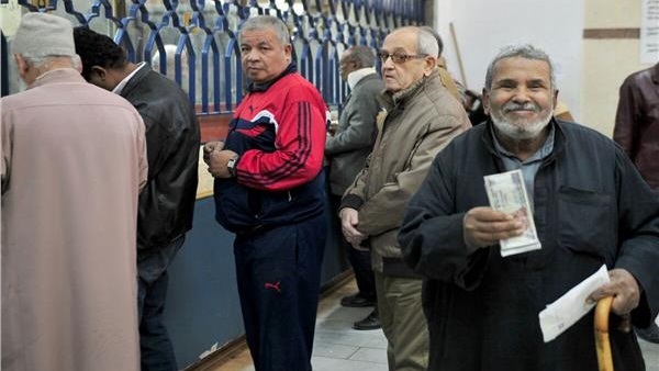 زيادة المعاشات والمرتبات