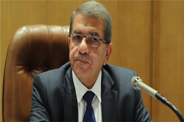 وزير المالية الدكتور عمرو الجارحى