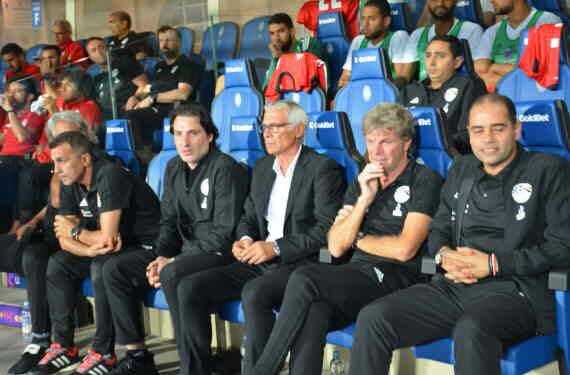 جهاز المنتخب بقيادة كوبر 
