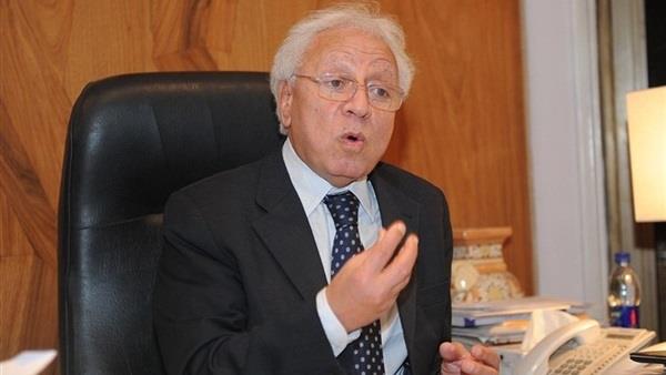 الدكتور شوقي السيد الفقية الدستوري