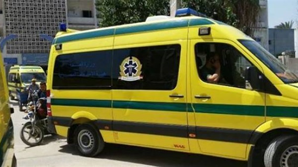 طالب يتعرض لحالة إغماء داخل لجنة ببني سويف طالب يتعرض لحالة إغماء داخل لجنة ببني سويف