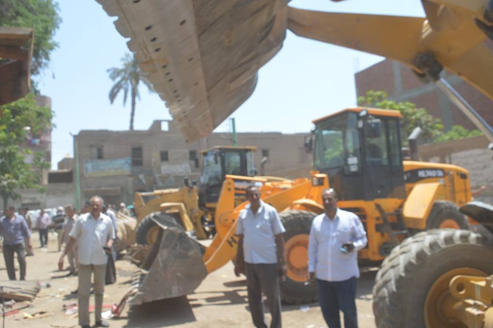 تحرير 149 محضر إشغالات وإزالات ورفع 55 حاجز من شوارع أسيوط تحرير 149 محضر إشغالات وإزالات ورفع 55 حاجز من شوارع أسيوط