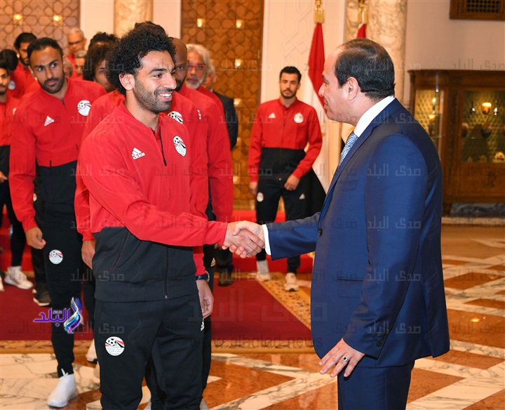 السيسى يتلتقى بعثة المنتخب السيسى يتلتقى بعثة المنتخب