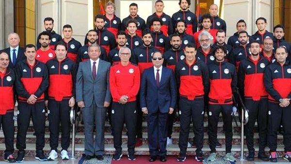 الرئيس السيسي يستقبل لاعبى منتخب مصر