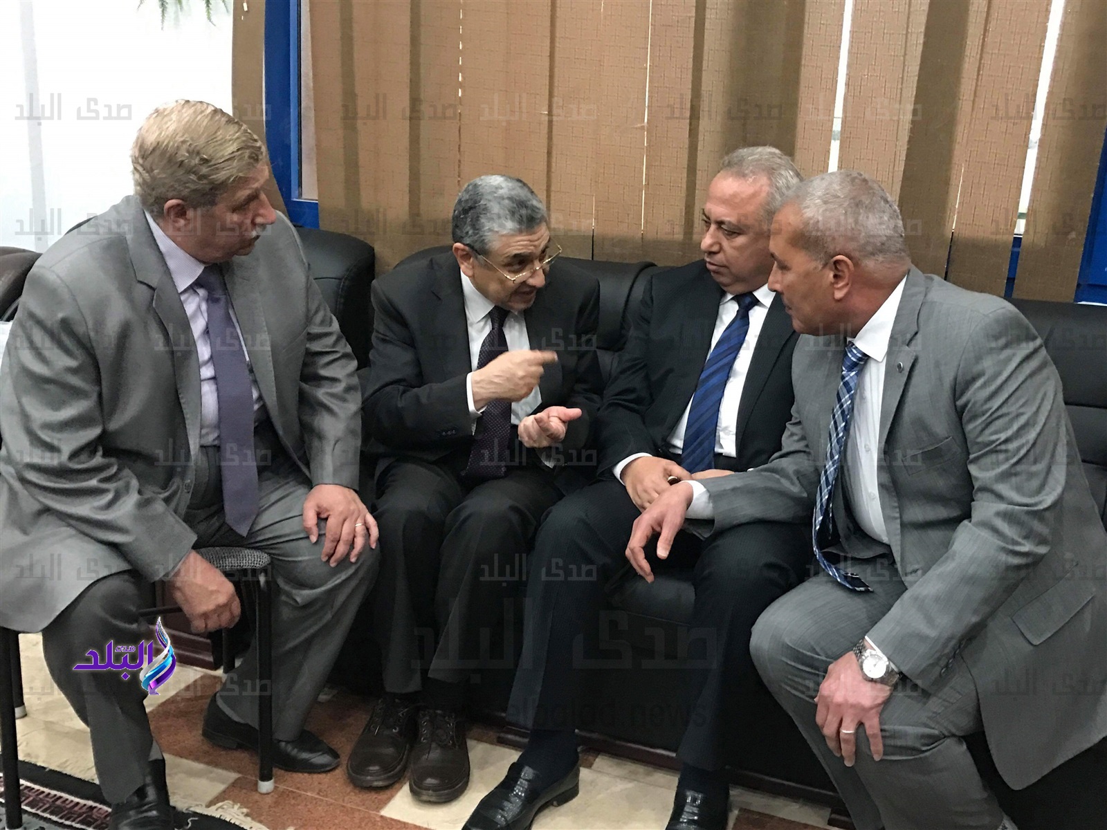 الدكتور محمد شاكر وزير الكهرباء الدكتور محمد شاكر وزير الكهرباء