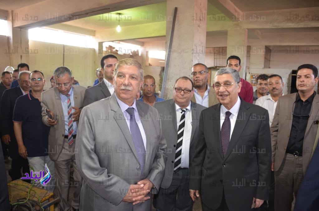 الدكتور مهندس محمد شاكر وزير الكهرباء الدكتور مهندس محمد شاكر وزير الكهرباء