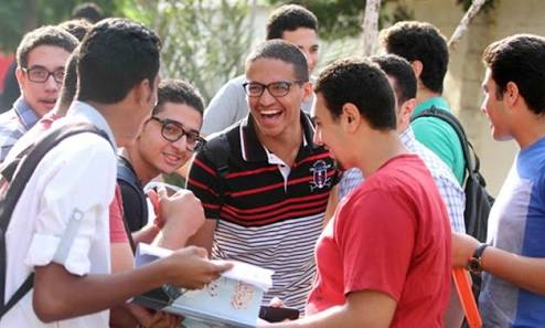 طلاب ثانوية عامة طلاب ثانوية عامة
