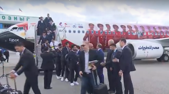 لحظة وصول طائرة المنتخب المصري الى جروزني 