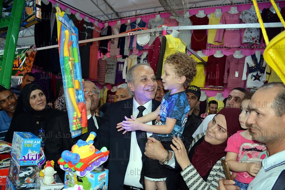 محافظ القليوبية يفتتح معرض "أهلا بالعيد" محافظ القليوبية يفتتح معرض "أهلا بالعيد"