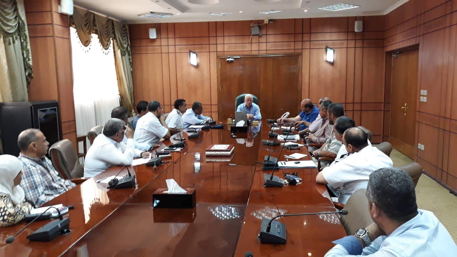 اجتماع محافظ بورسعيد