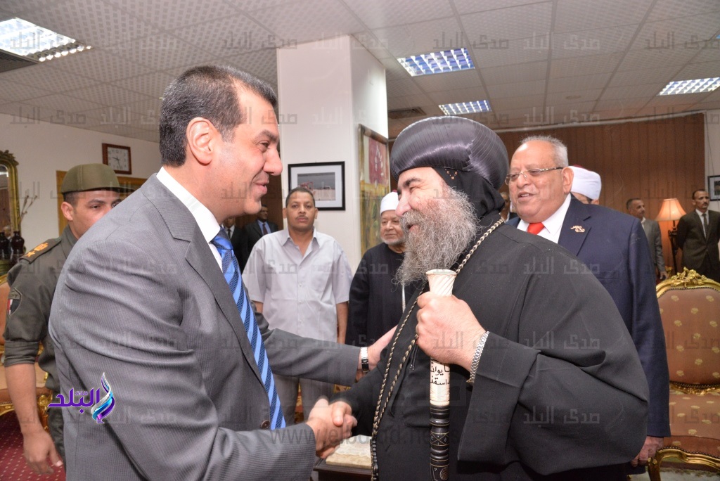 محافظ أسيوط يستقبل المهنئين محافظ أسيوط يستقبل المهنئين