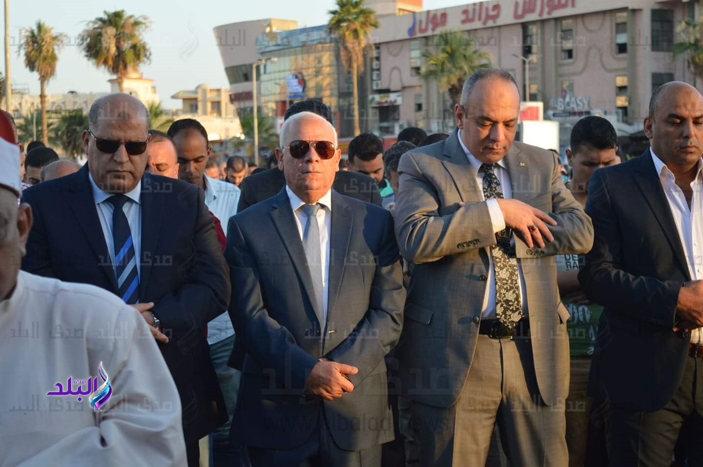 محافظ بورسعيد يؤدي صلاة العيد محافظ بورسعيد يؤدي صلاة العيد