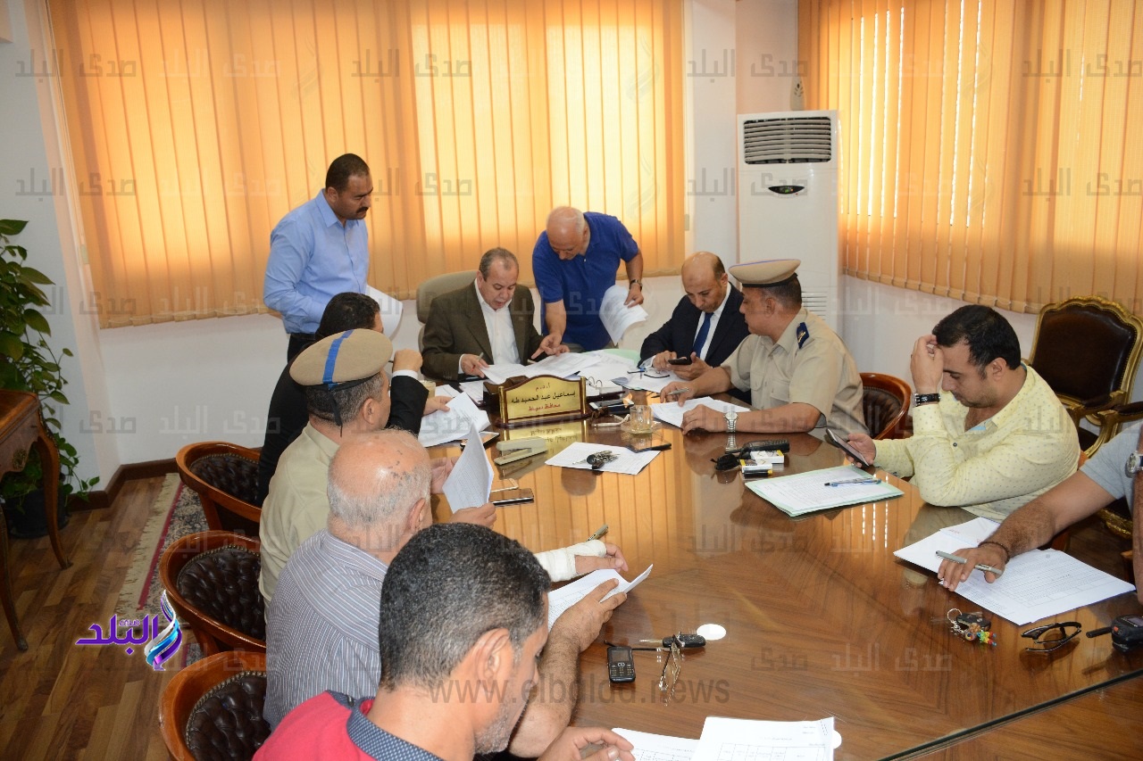 اجتماع محافظ دمياط