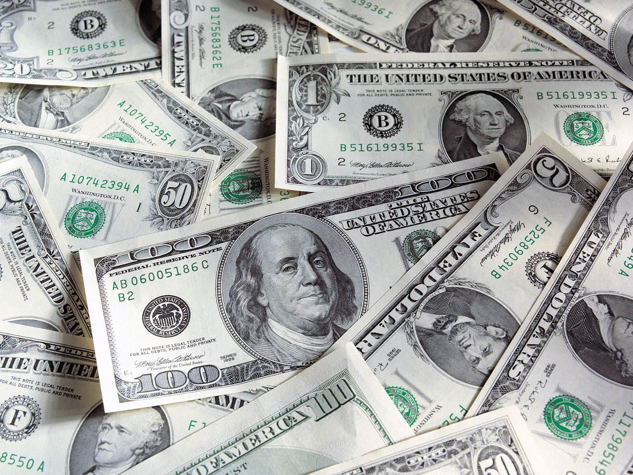 أسعار العملات العربية والأجنبية أمام الجنيه اليوم