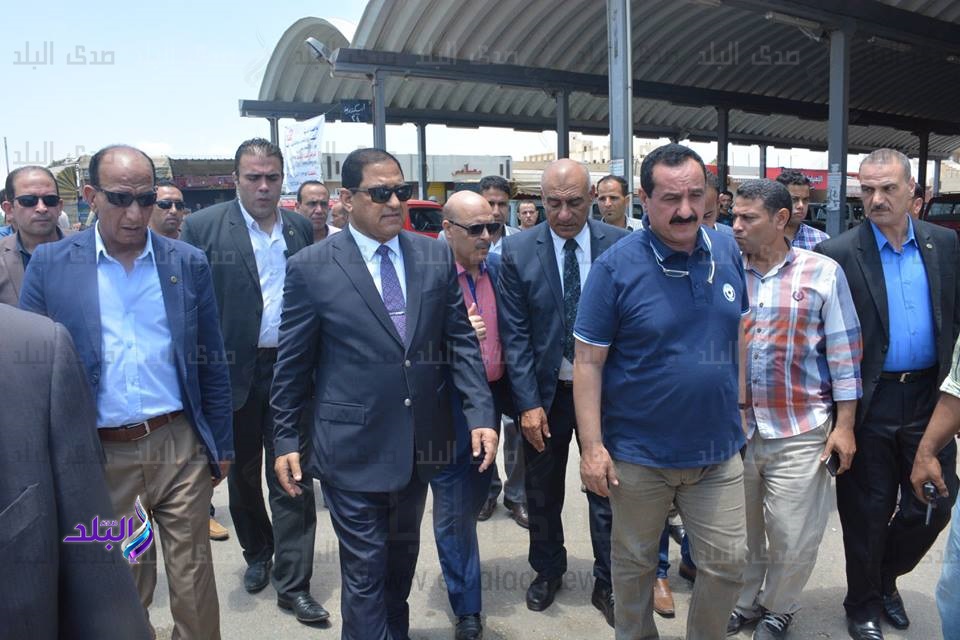 محافظ الغربية يتفقد مواقف سيارات الاجرة بسبرباى