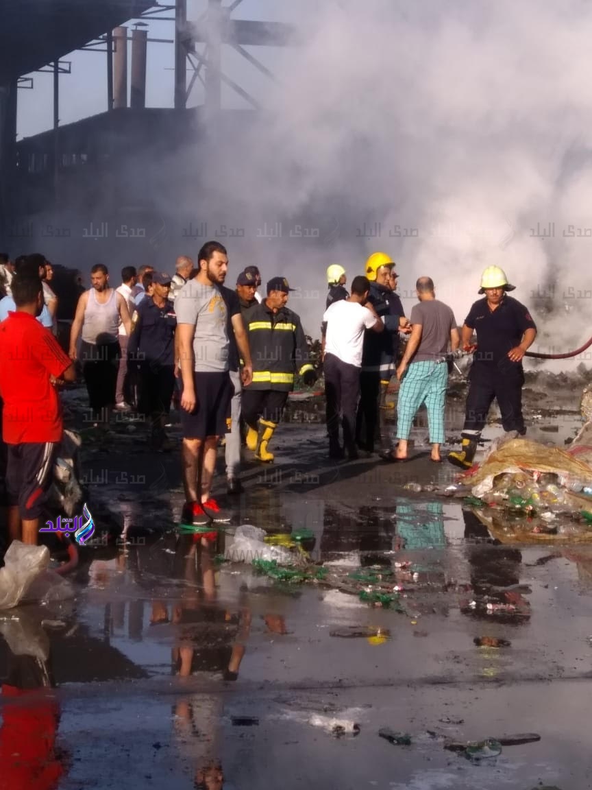 حريق هائل فى مصنع للالياف والبوليستر في العبور