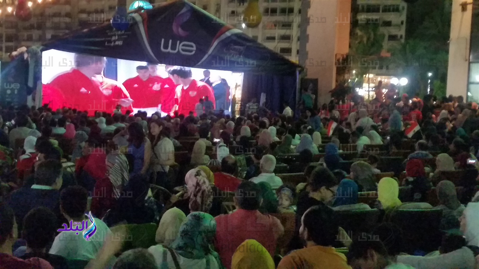 زحام شديد بأنديه وكافيهات الدقهلية لمتابعه مباراة مصر وروسيا