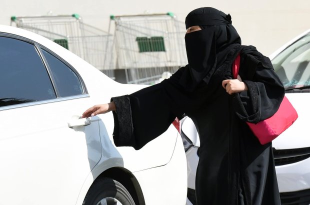 استعداد المرأة السعودية لقيادة السيارة استعداد المرأة السعودية لقيادة السيارة