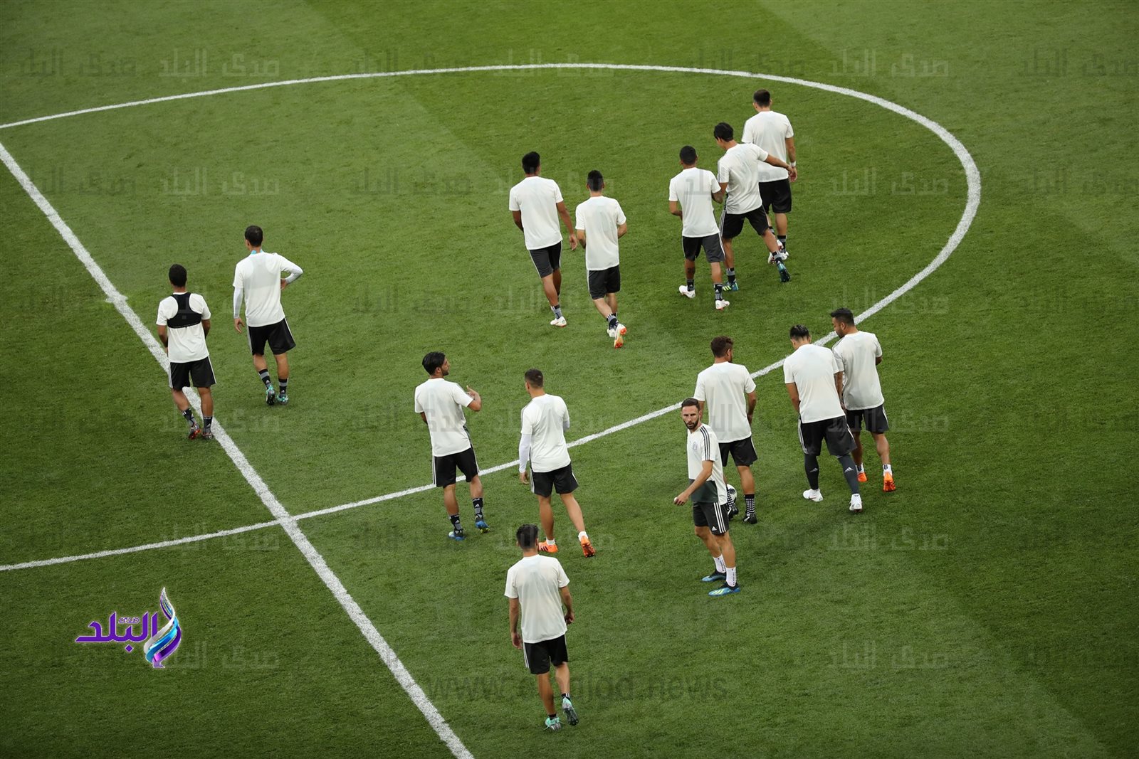 لاعبي المكسيك من المران الاخير لاعبي المكسيك من المران الاخير