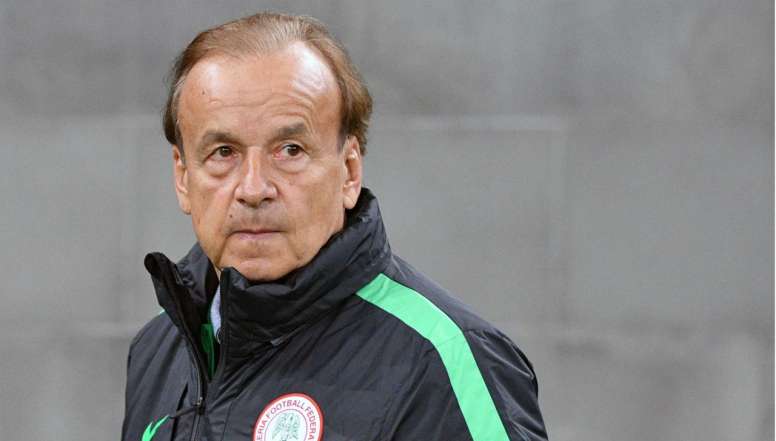 المدير الفني للمنتخب النيجيري جيرنوت روهر المدير الفني للمنتخب النيجيري جيرنوت روهر