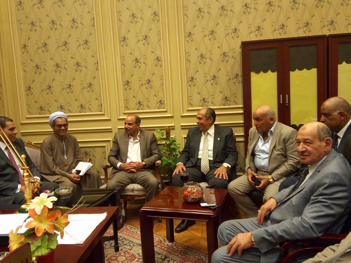 وزير الزراعة الجديد مع النواب