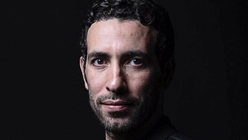 اللاعب السابق محمد أبوتريكة اللاعب السابق محمد أبوتريكة