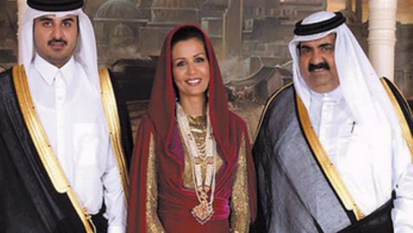 أمير قطر ووالدته