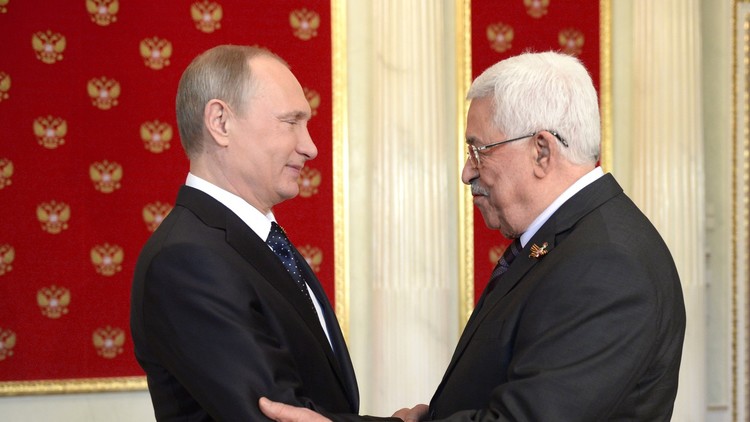 الرئيس الفلسطيني محمود عباس ونظيره الروسي فلاديمير بوتين الرئيس الفلسطيني محمود عباس ونظيره الروسي فلاديمير بوتين