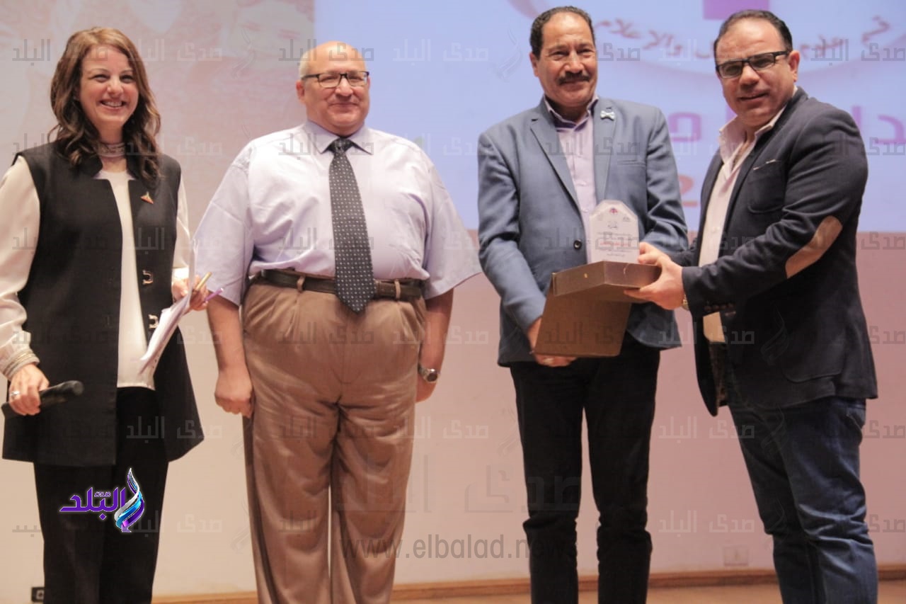 الدكتورة سوزان القليني، عميدة كلية الآداب جامعة عين شمس