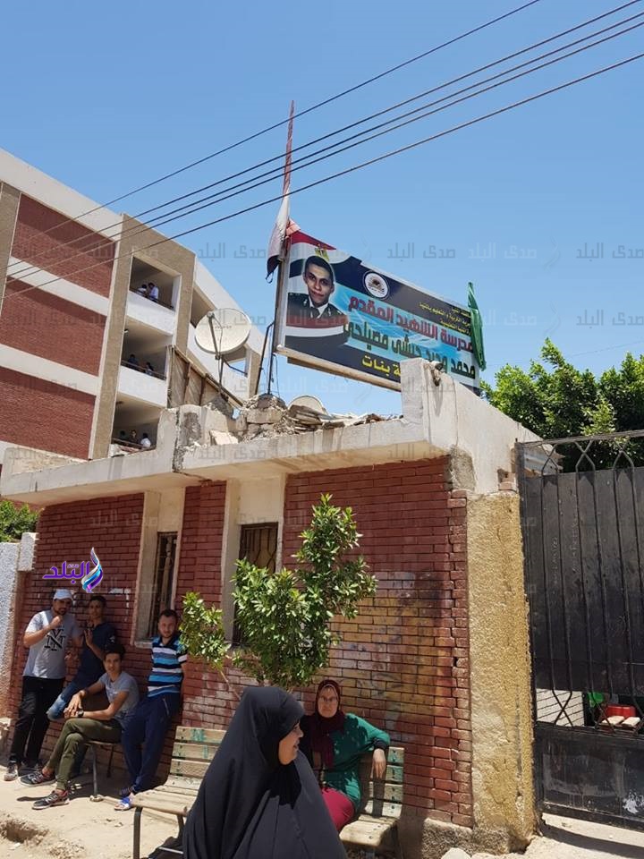نقل طالب ثانوي بلجنة بمغاغة للمستشفي نقل طالب ثانوي بلجنة بمغاغة للمستشفي