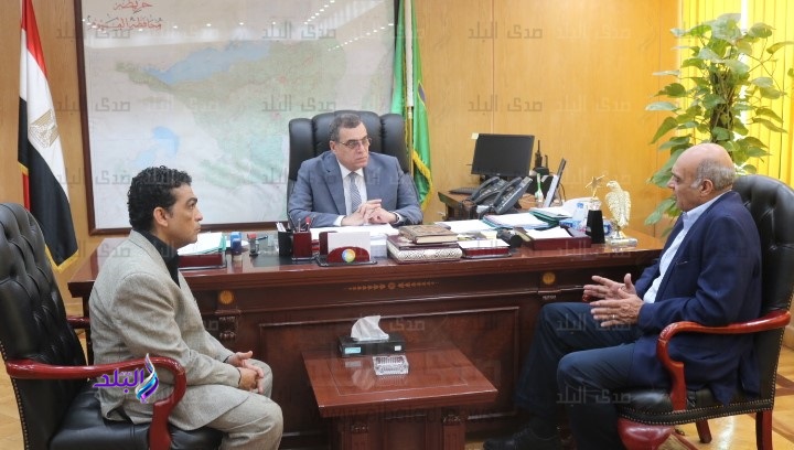 محافظ الفيوم يستقبل وفد المنح الصغيرة