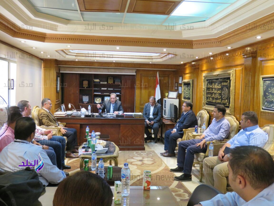الداخلية تطلق مبادرة كلنا واحد بالسلاسل التجارية الكبرى الداخلية تطلق مبادرة كلنا واحد بالسلاسل التجارية الكبرى