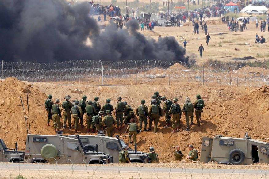 الفلسطينيون على حدود غزة الفلسطينيون على حدود غزة