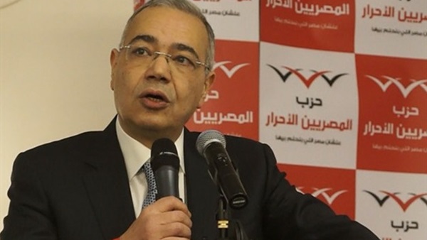 الدكتور عصام خليل رئيس حزب المصريين الأحرار الدكتور عصام خليل رئيس حزب المصريين الأحرار