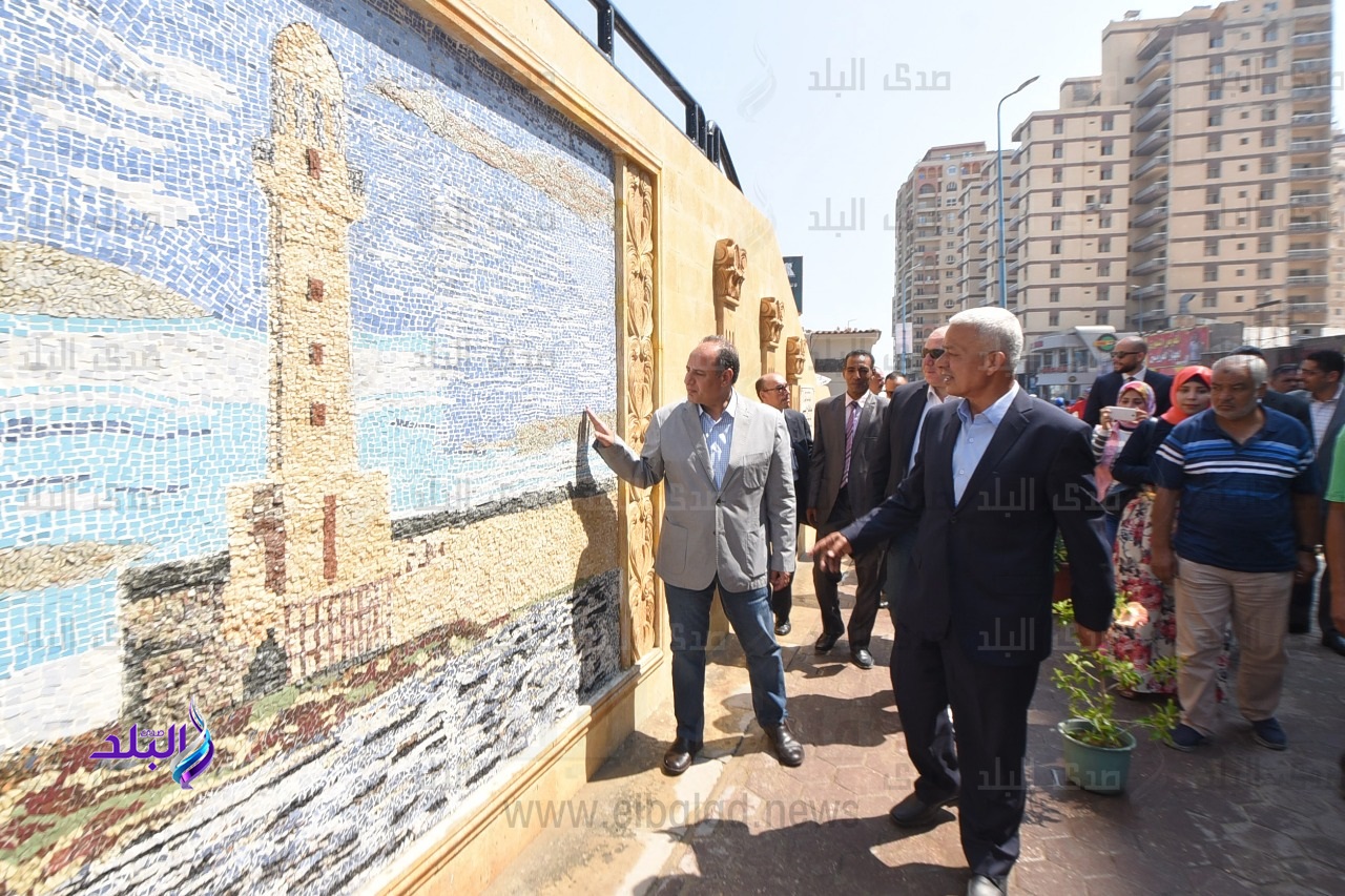 محافظ الإسكندرية يفتتح جدارية " إسكندرية الجميلة " محافظ الإسكندرية يفتتح جدارية " إسكندرية الجميلة "