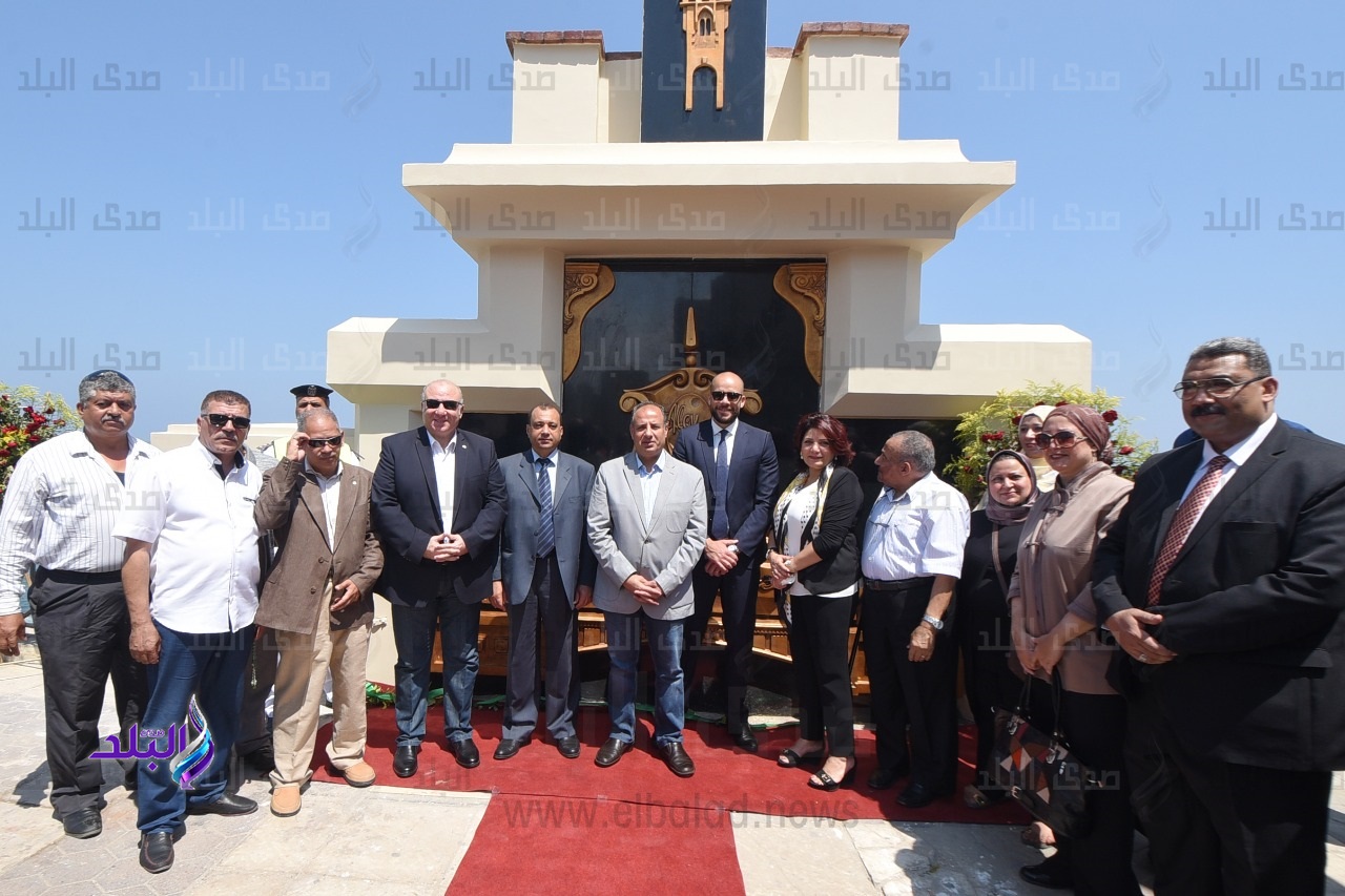 محافظ الإسكندرية يفتتح مشروع تجميل كوبري استانلي محافظ الإسكندرية يفتتح مشروع تجميل كوبري استانلي