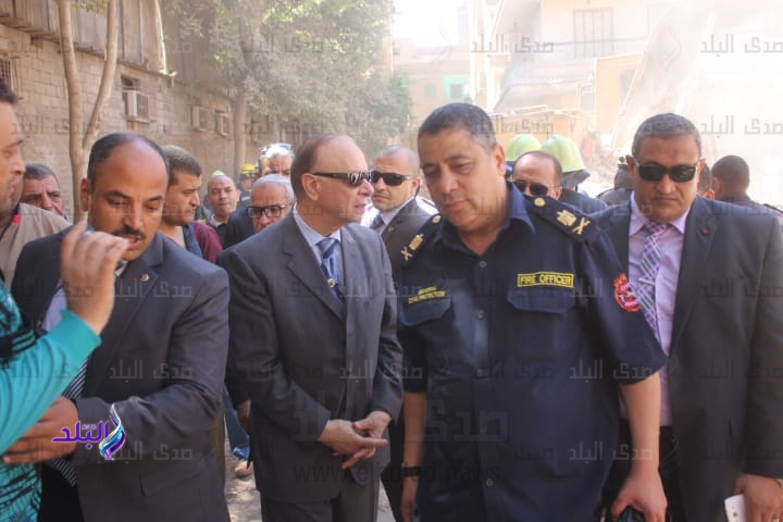 محافظ القاهرة يتفقد موقع العقارين