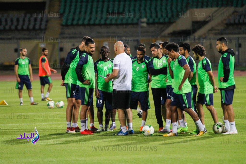 جانب من تدريبات المصري جانب من تدريبات المصري
