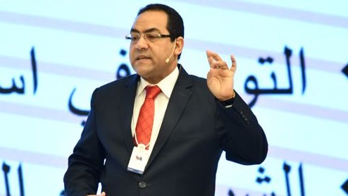 الشيخ خلال المؤتمر الشيخ خلال المؤتمر
