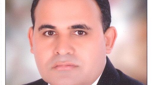 الدكتور عادل رسمي النجدي عميد كلية التربية بأسيوط 