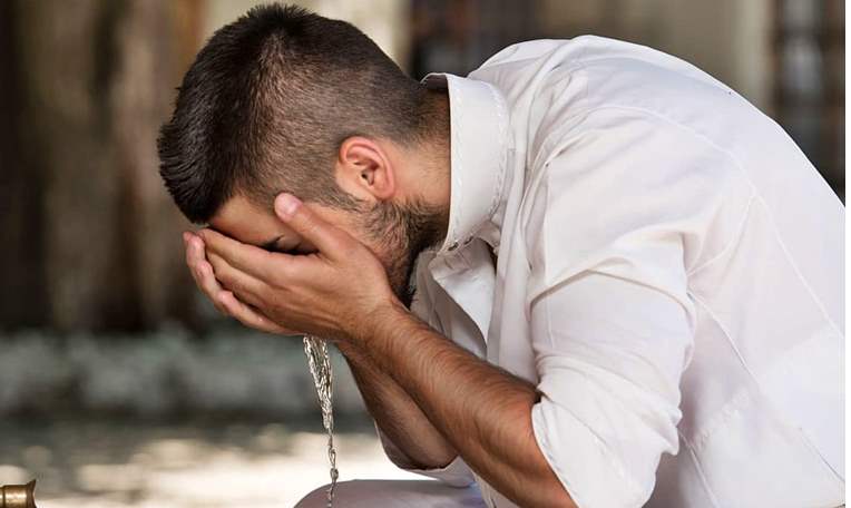حكم الوسوسةُ في الوضوء والصلاة حكم الوسوسةُ في الوضوء والصلاة