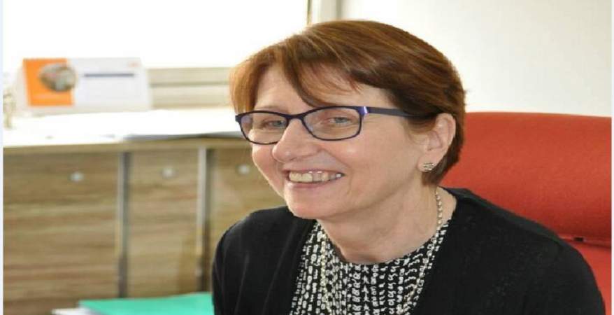  لاورا كانسيكاس ديبريس 