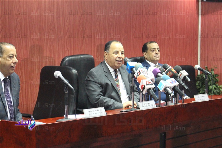 الدكتور محمد المعيط وزير المالية الدكتور محمد المعيط وزير المالية