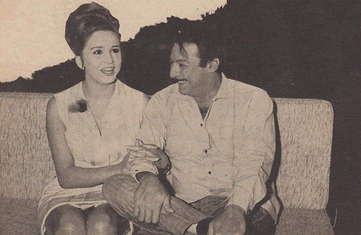 رشدي أباظة ونجلاء فتحي