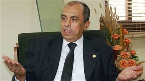 الدكتور عز الدين ابو ستيت وزير الزراعة